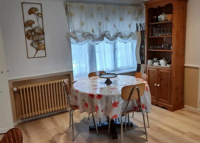 Maison Charmante A Holiday home Saint-Martin-des-Entrees